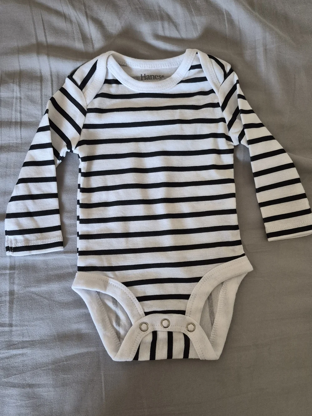 New Hanes Long-Sleeve Without Tags